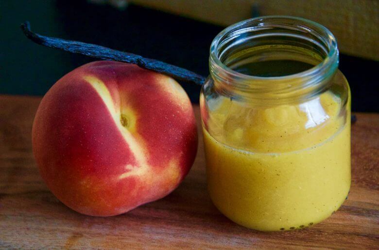 Peach and vanilla baby puree recipe (from 4 months)