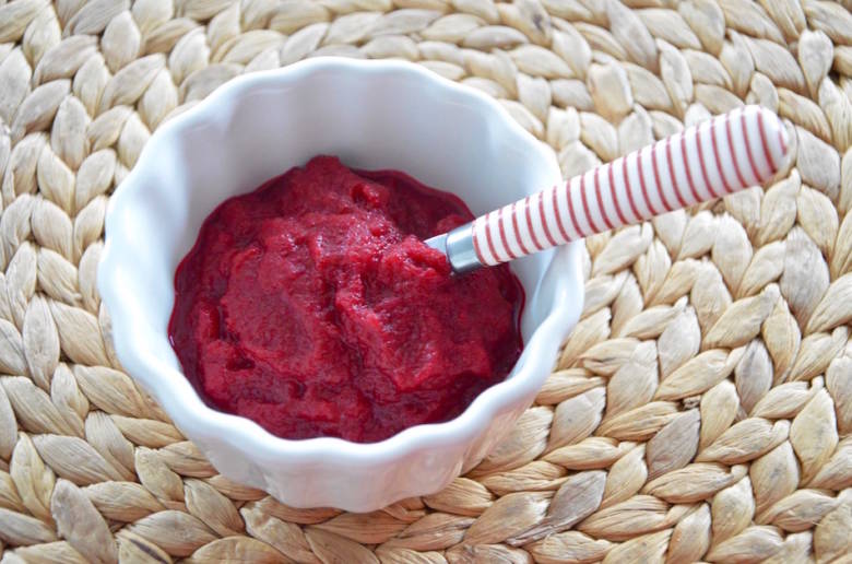 Simple and easy beet puree recipe for babies (from 4 months)