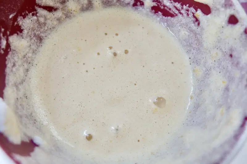 Biscuit batter with an airy texture